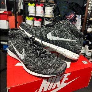 Nike flyknit chukka